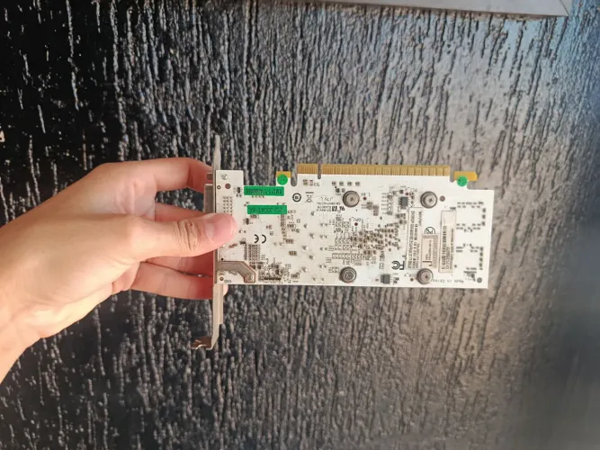 Vende se placa de vídeo GT 1030 2 GIGAS VRAM
