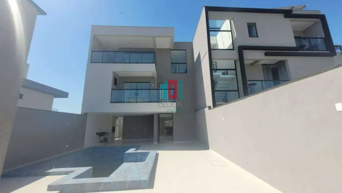 Recreio dos Bandeirantes | Casa de Condomínio 6 quartos, sendo 6 suites