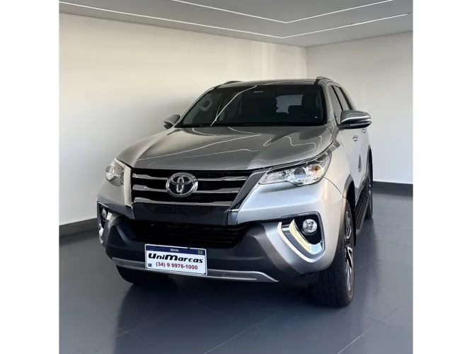 Toyota Hilux SW4 SRV 4X2 2.7 Flex 16V Aut. 2020