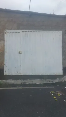 Portão de correr já com social tamanho 2.70 pó 2.10 valo $1300 só ligar *71 ou zap