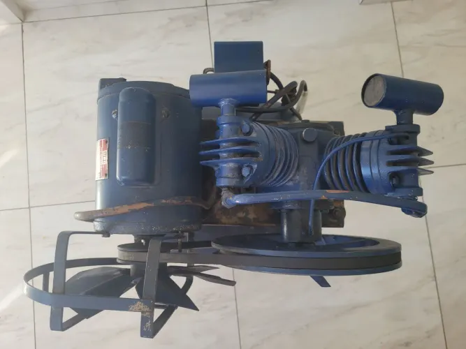 COMPRESSOR ODONTOLÓGICO STELO 