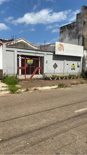 Vende-se esta casa barato motivo de viagem rua L bairro união
