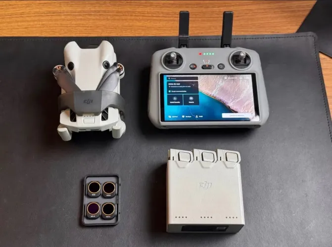 DJI Mini 4 Pro Completo, 3 Baterias, Controle com Tela, Case e Nota Fiscal