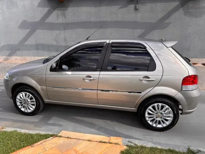 Fiat Palio ELX 1.0 Fire/30 Anos F. Flex 8V 4P 2010