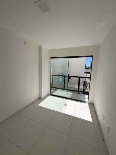 Condomínio Valle Real I - Casa Padrão / Casa em Condomínio fechado / Casa padrão em Nova P