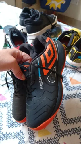 Umbro Pro5 Jr n°36, R$ 120,00. 