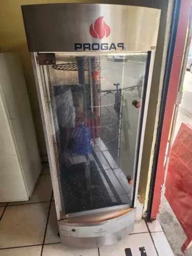 Maquina para assar frango