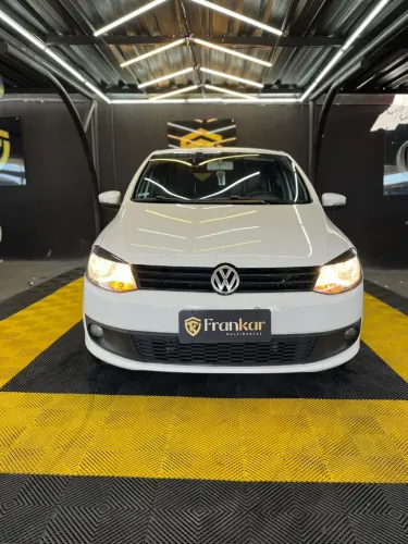 Volkswagen Fox 1.6 MI Total Flex 8V 5P 2014