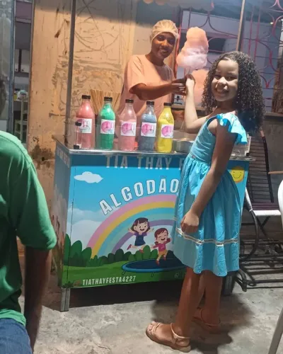 Aluguel algodão doce 180
