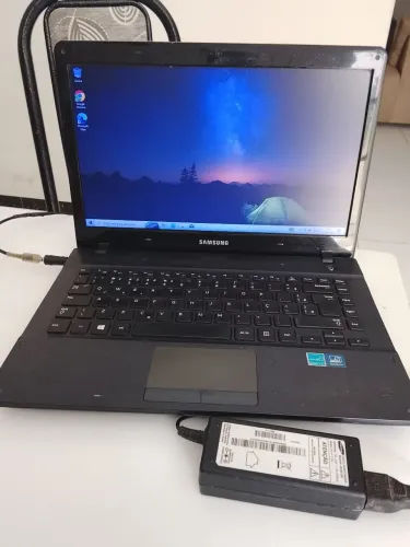 Notebook Samsung i3 terceira geração