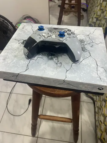 xbox one x 1tb + controle original