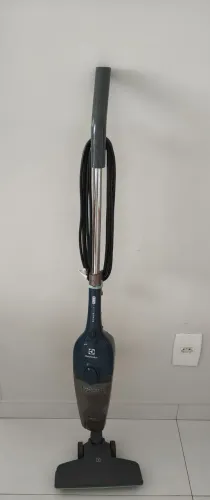 Aspirador de Pó Vertical Electrolux PowerSpeed Plus - Excelente Estado