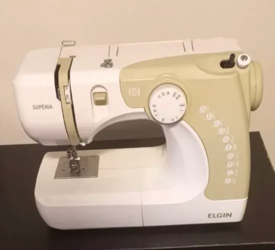 Máquina de Costura Elgin Supéria JX-2050