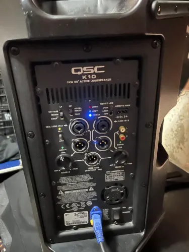 QSC K10 (modelo 1) uso doméstico excelente