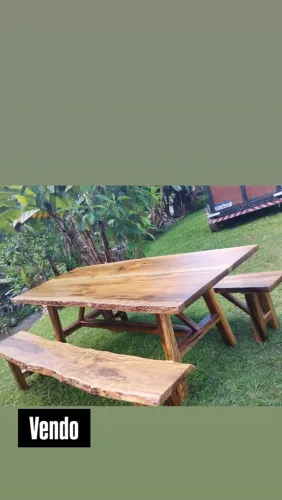 Mesa rústica de madeira Canela preta