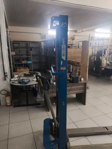 Empilhadeira manual hidráulica Paletrans LM1016