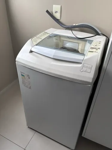 Máquina de lavar usada