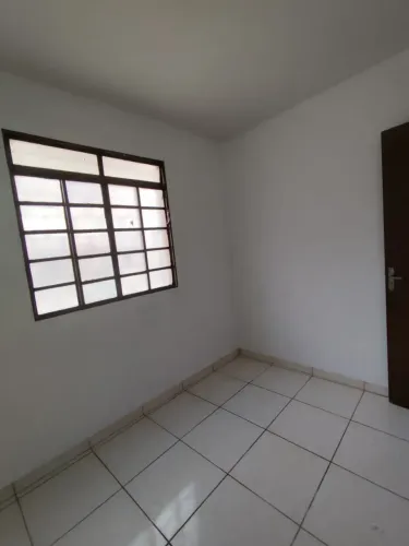 Alugo apto 2 quartos no bairro no bairro Europa