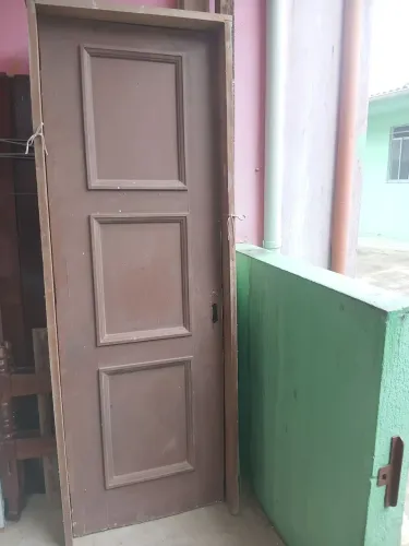 2 Portas de Madeira com Portal - R$ 300