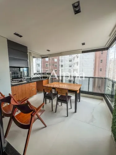 Apartamento alto padrão mobiliado, porteira fechada para locação ou venda no Present Alpha