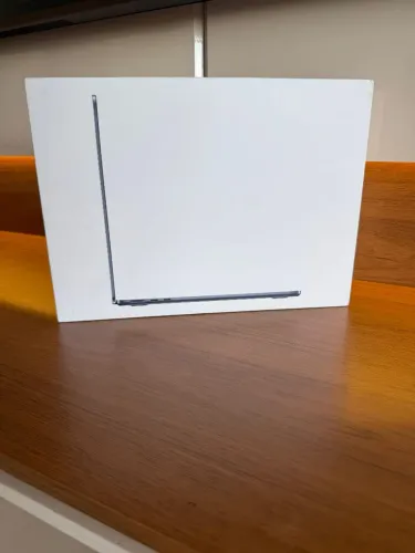 MacBook Air 13.6 M5 16GB 1TB SSD / 1 ano de garantia