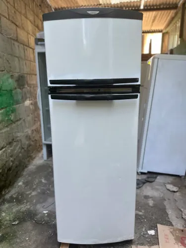 Geladeira Electrolux 350L Frost Free - Funcionando Perfeito