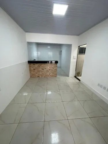 ALUGA-SE - 01 casa e 01 apto no Setor Oeste da Cidade Estrutural