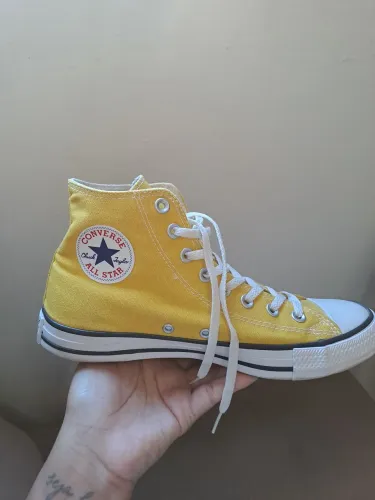 Tênis All star converse amarelo