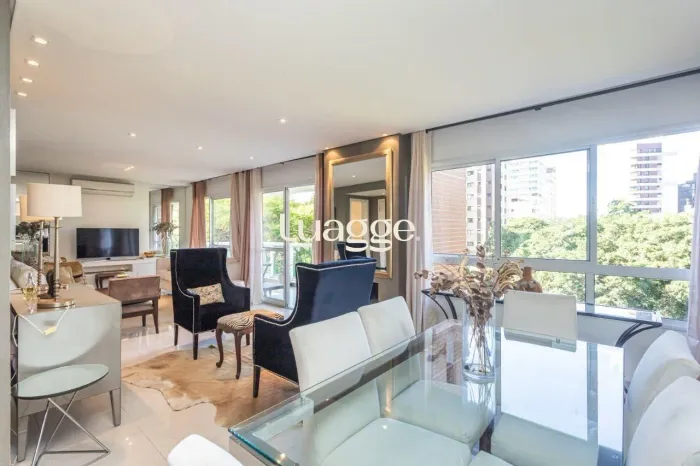 Apartamento para alugar em Bela Vista com 3 quartos sendo 3 suítes, 2 vagas e ótima locali