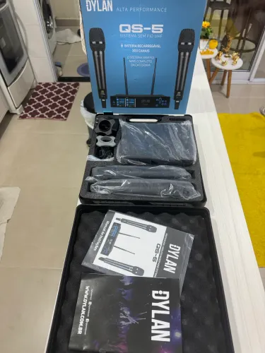 Vende se microfone DYLAN