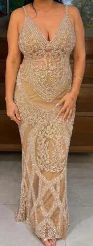 Vestido de festa em pedraria. Formatura, mãe de noiva(o), mãe de debutante?