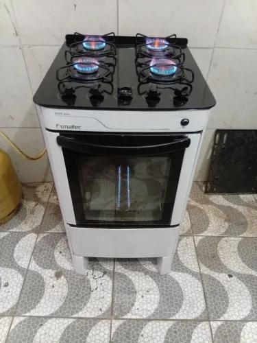 Vende-se Fogão