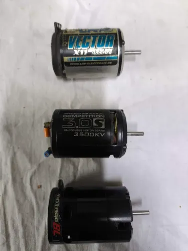 LOTE DE MOTORES 1/10 RC - BRUSHED & BRUSHLESS