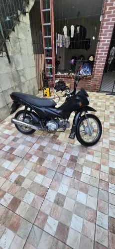 Vendo ou troco por um carro.