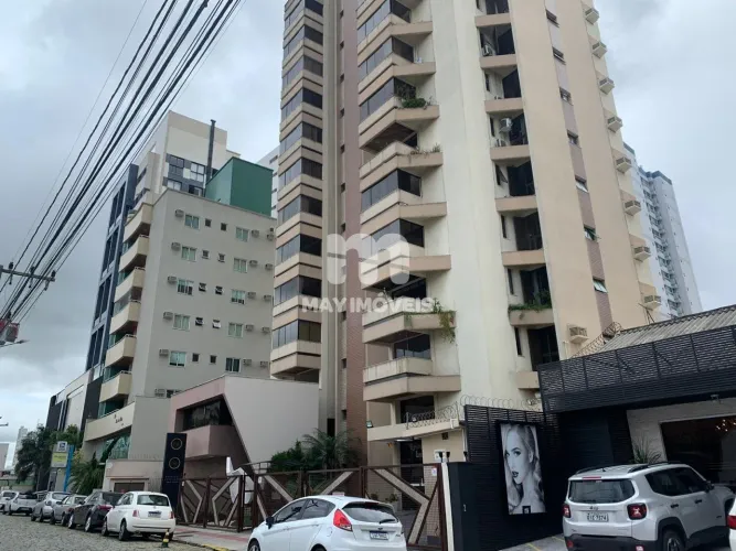 Cobertura Duplex para locação no Centro de Itajaí