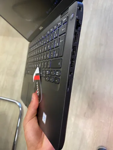 Notebook DELL LATITUDE 5400   8GB CORE i5-8365u 256 GB   SSD