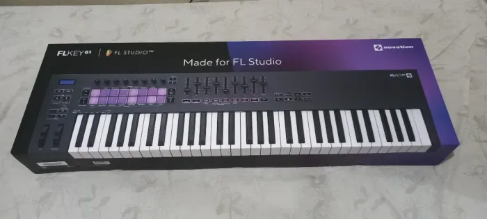 Controlador MIDI Novation Flkey 61 - Teclado MIDI Para FL Studio