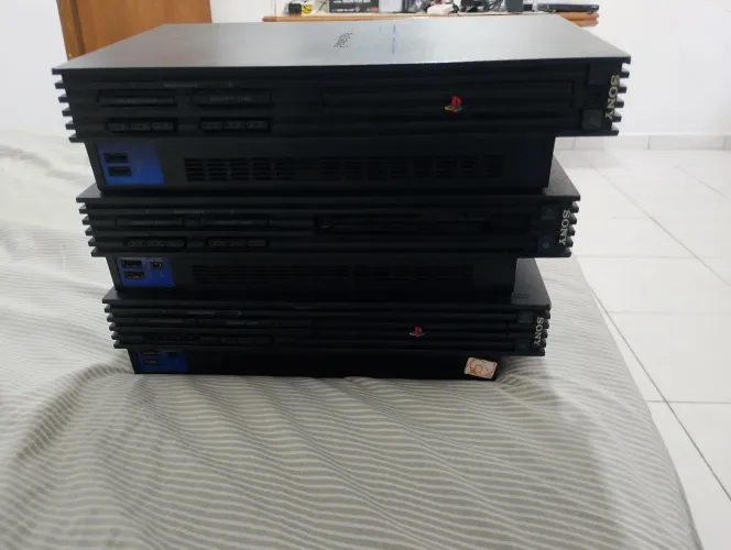 Lote PS2 FAT somente pra peças ou concerto