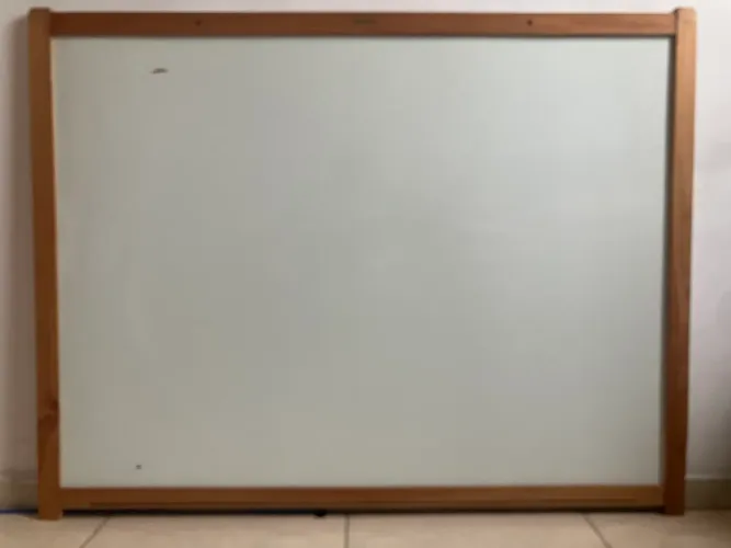 LOUSA BRANCA DE ESCRITÓRIO 