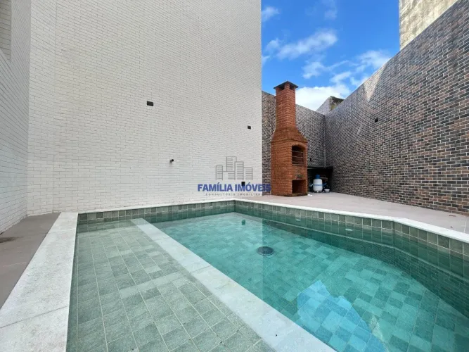 Casa à venda 3 quartos Piscina Churrasqueira Aparecida Santos/SP