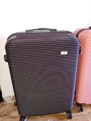 Mala de viagem usada apenas 1 vez 200 cada