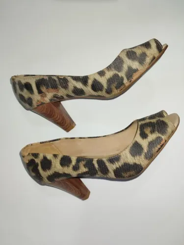 Sapato Peep Toe Beira Rio Conforto Tam 38 - Estampa Onça (Desapego)
