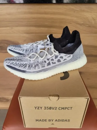 Yeezy 350 V2 CMPCT Slate White