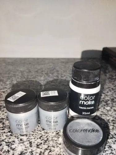 Kit de tintas da Colomake, tinta branca duas pratas e pasta prata utilizadas uma vez