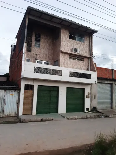 APARTAMENTO / ALUGO: R$:700,00