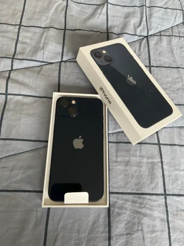 iPhone 13 - 128gb