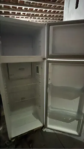 Vendo geladeira consul