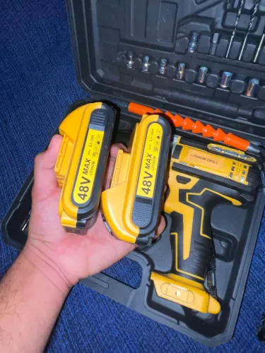Parafusadeira e Furadeira 48V MAX Sem Fio + 2 Baterias e Kit Completo