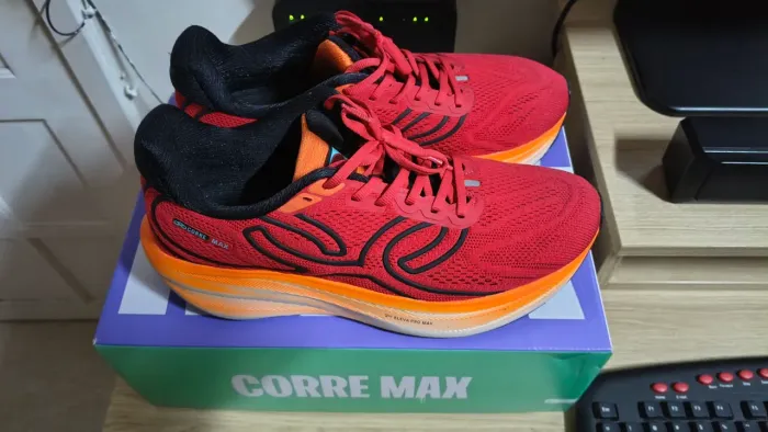 Tênis Corre Max vermelho, N°42, novíssimo