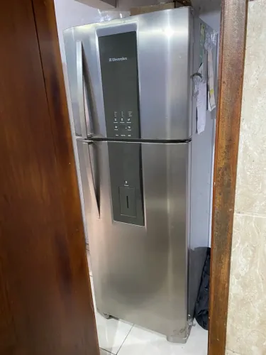 Geladeira Electrolux inox